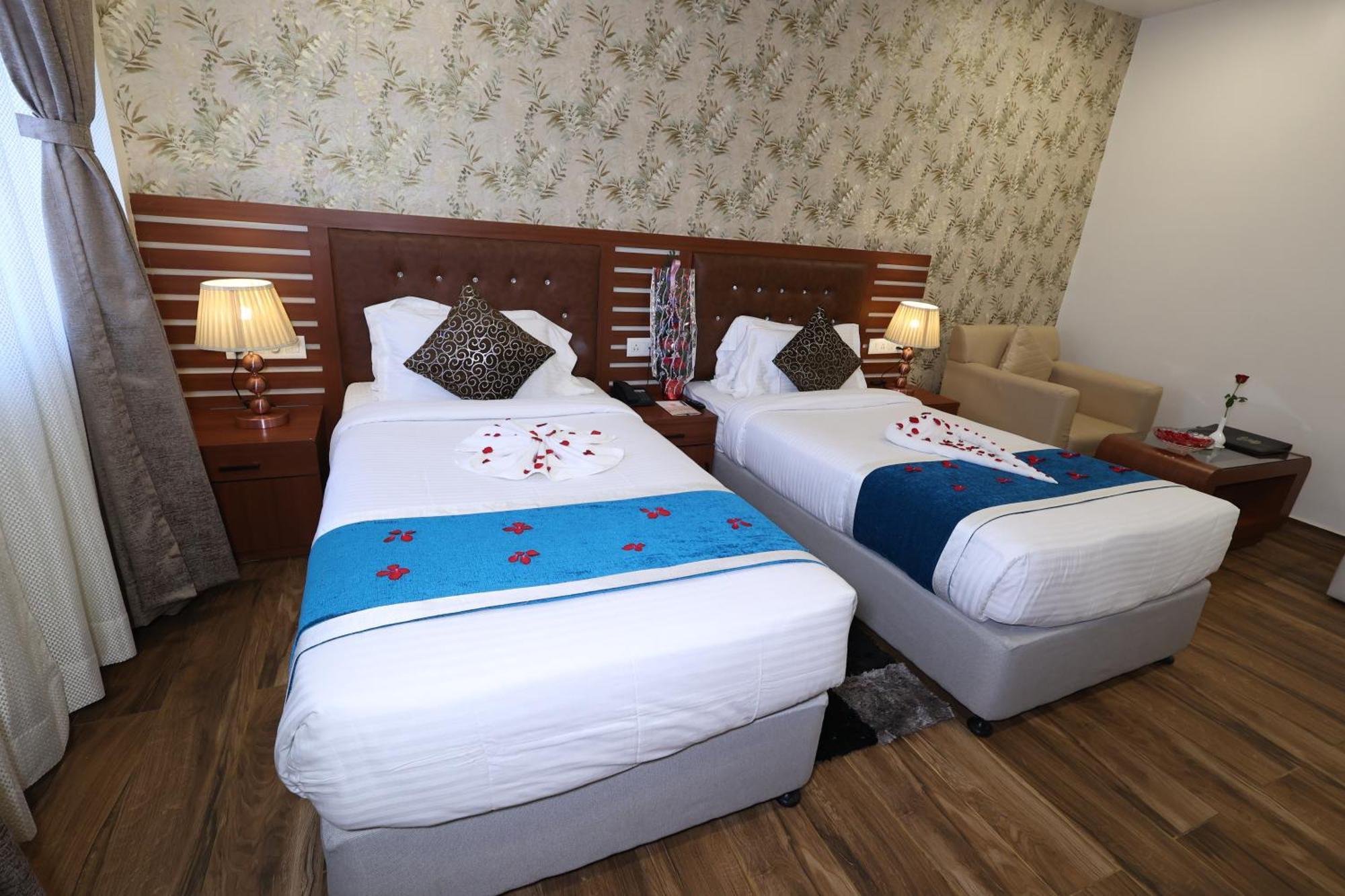 Hotel Sidh Vedantha Патна Екстер'єр фото
